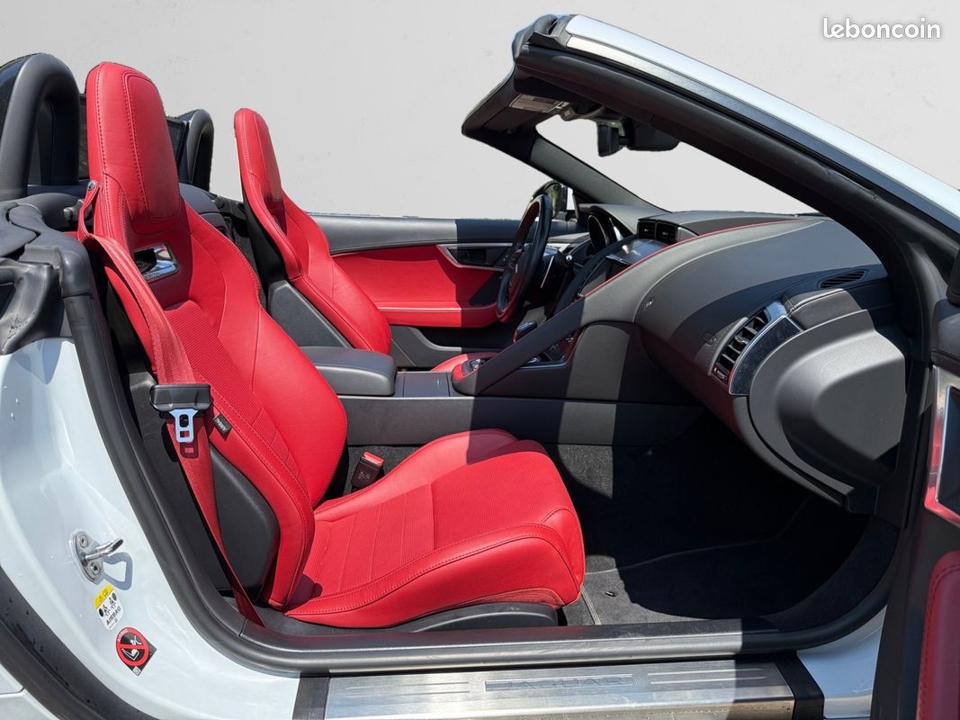 JAGUAR F-TYPE ROADSTER 2.0 T P300 R-DYNAMIC BVA FACELIFT FULL OPTIONS PAS DE MALUS SUPERBe (image 23)