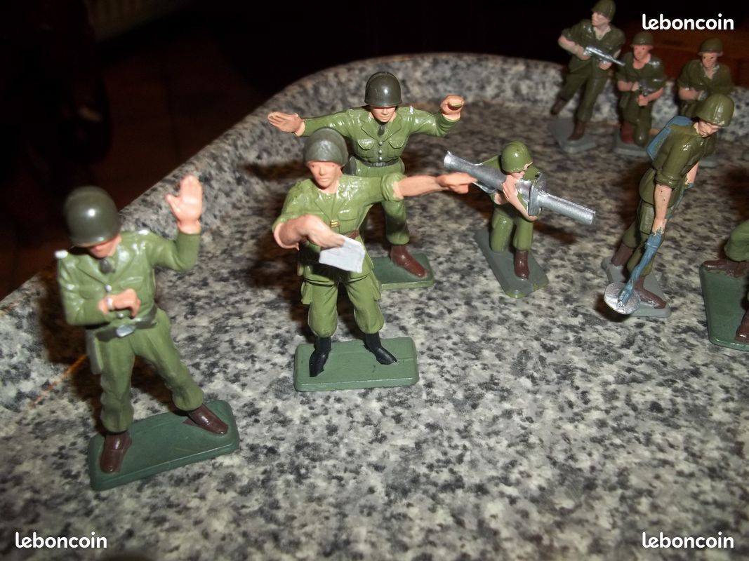 Petit Soldat Plastique Starlux Vintage - Chauffeur Militaire Pompier Gendarmerie