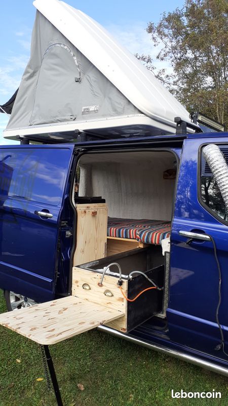 Van Ford Custom Sport 155 ch 2.2L aménagé (image 2)