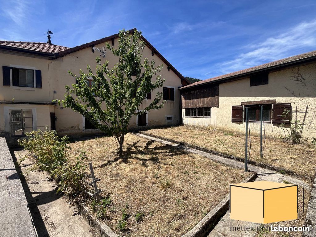Maison 7 pièces 162 m² · à Valromey-sur-Séran · 162 m² · 240 000 €