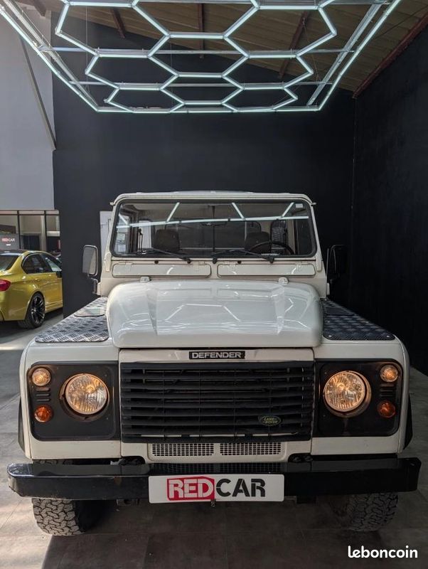 Land Rover Defender 110 Pick-Up 2.5 TD5 15P 122 Cv (image 14)