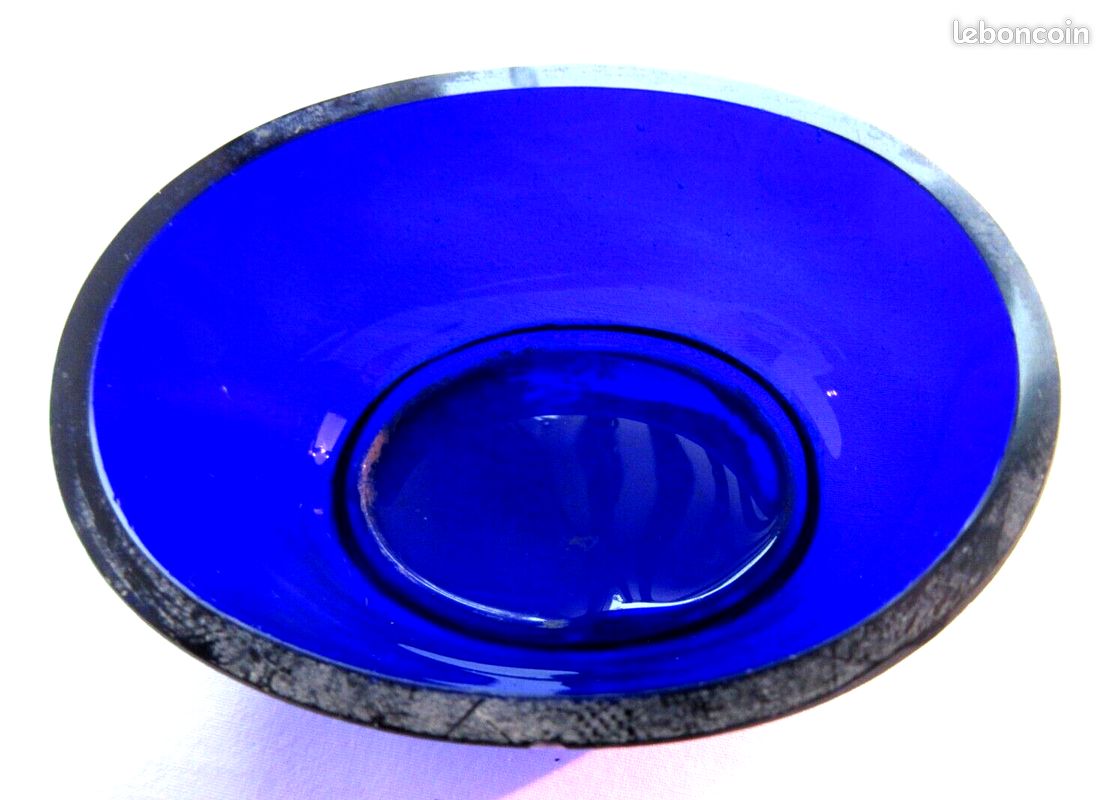 Baguier Napoléon III, Panier vide-poche en verre bleu cobalt, armature laiton (image 7)