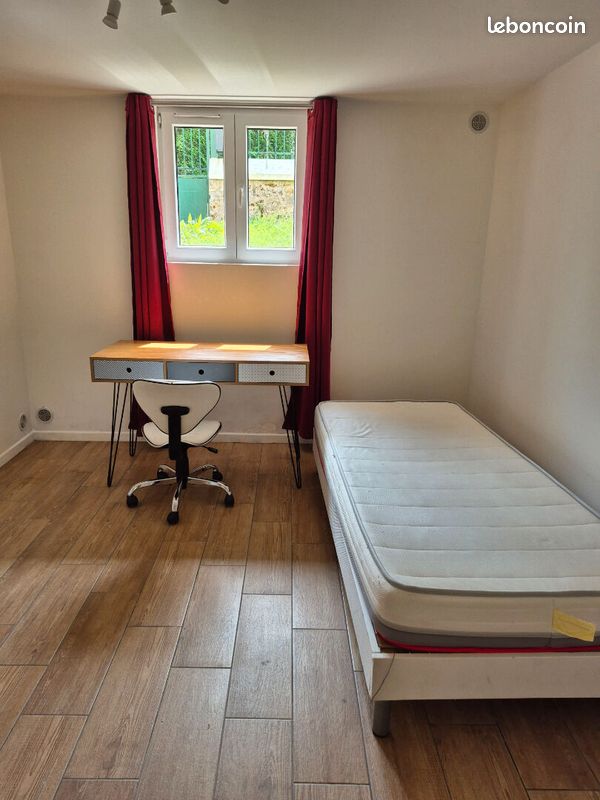 Appartement 1 pièce 17 m² · à Orsay · 17 m² · 635 €