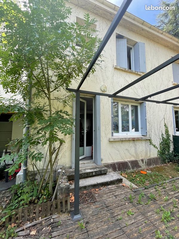 Maison 3 pièces 75 m² · à Lisle-sur-Tarn · 75 m² · 600 €/mois