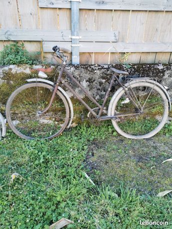 Feu Arrière Vélo Ancien 1930-50 - Pour Randonneuse, Herse, Singer - Vintage