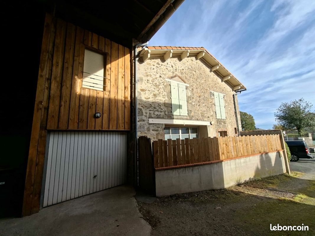 Maison 5 pièces 74 m² · à Bressuire · 74 m² · 630 €