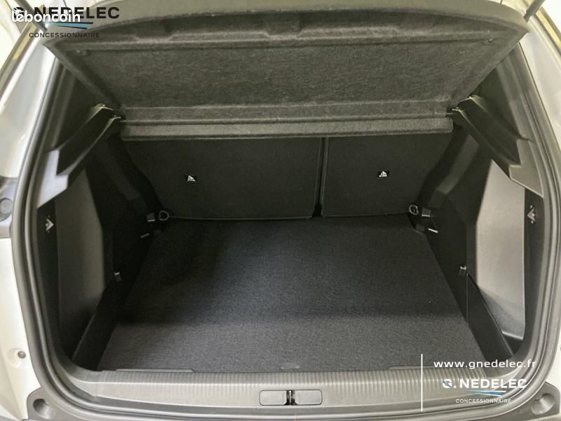 Peugeot 2008 1.2 Hybrid 110ch Style e-DCS6 (image 6)
