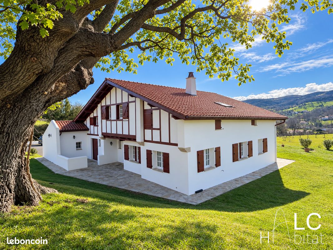 Maison 6 pièces 260 m² · à Urrugne · 260 m² · 1 499 000 €