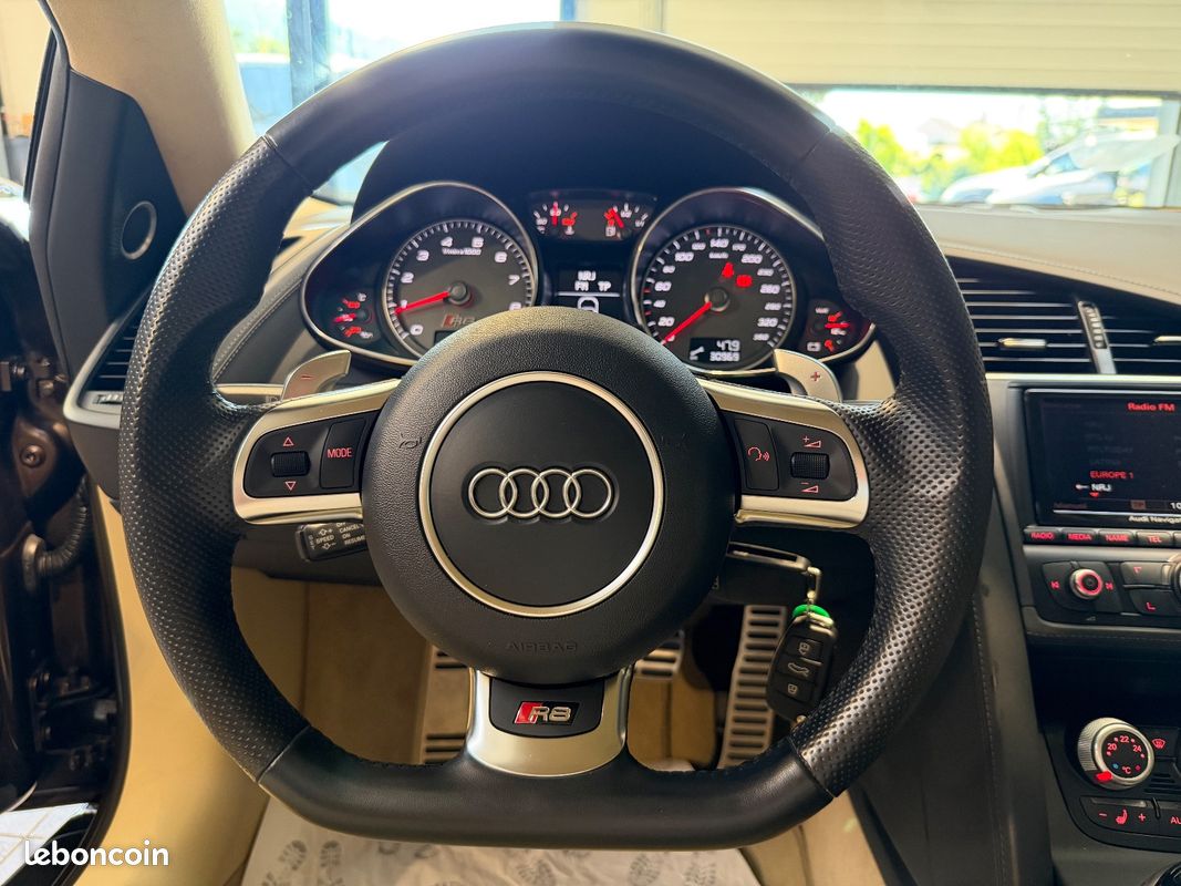 Audi R8 Coupe 4,2L FSI V8 430Ch QUATTRO S-TRONIC PACK CARBONE (image 19)