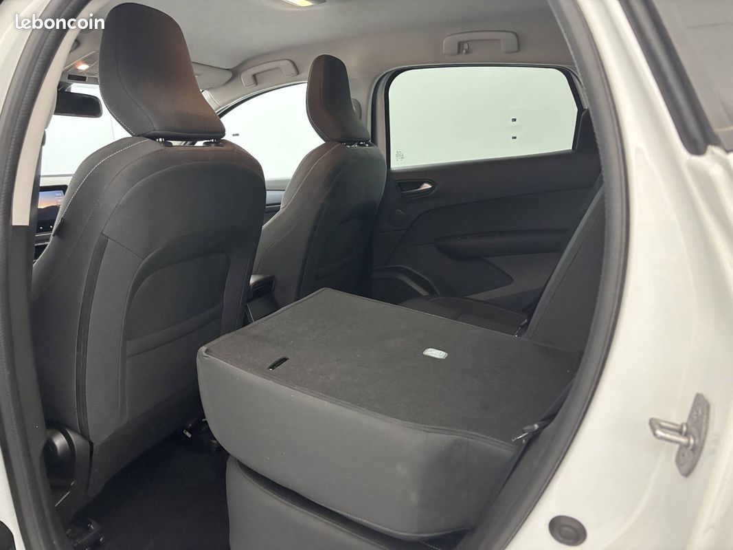 RENAULT Arkana E-Tech hybride 145 - 22 Evolution (image 29)