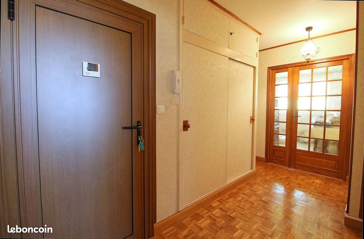 Appartement 4 pièces 74 m² · à Saint-Étienne-du-Rouvray · 74 m² · 85 000 €