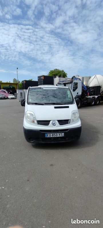 Renault Trafic (image 4)