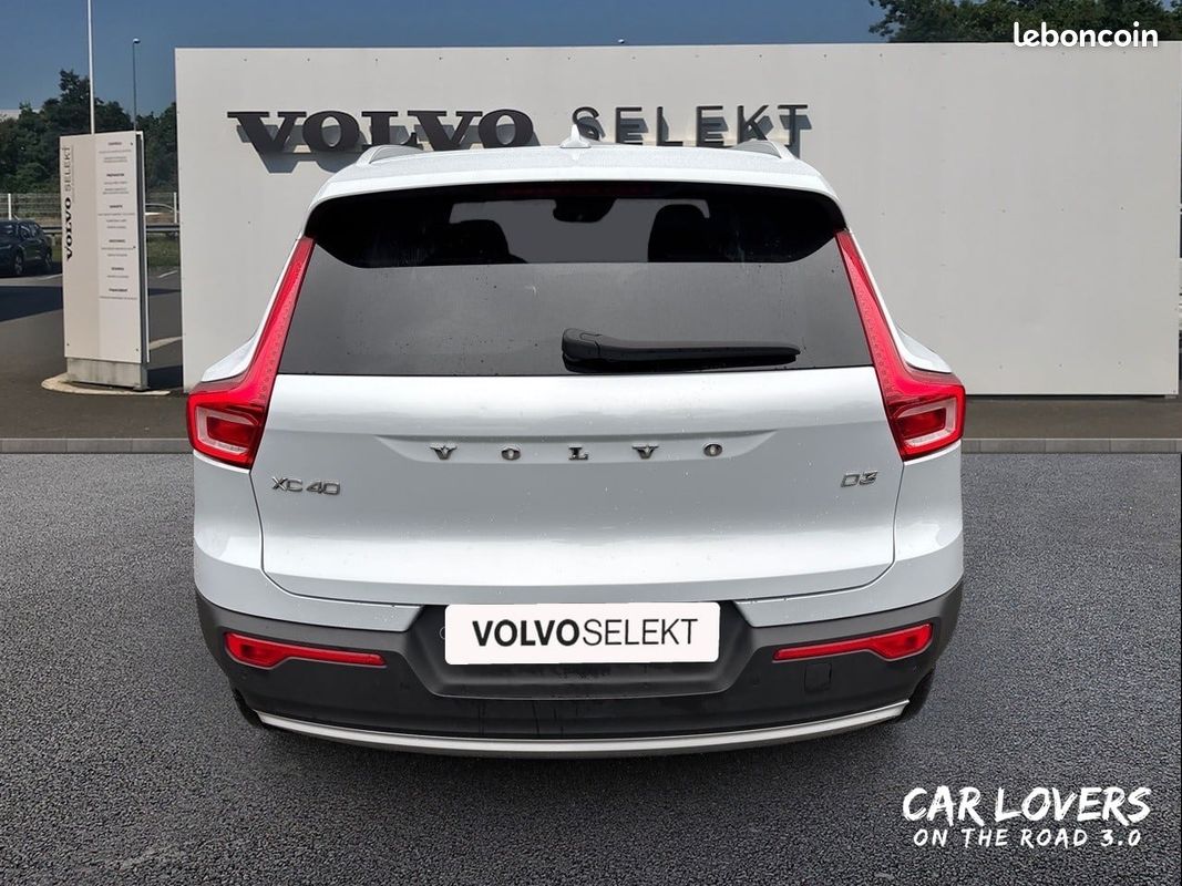 VOLVO XC40 D3 AdBlue 150 ch Geartronic 8 Business (image 4)