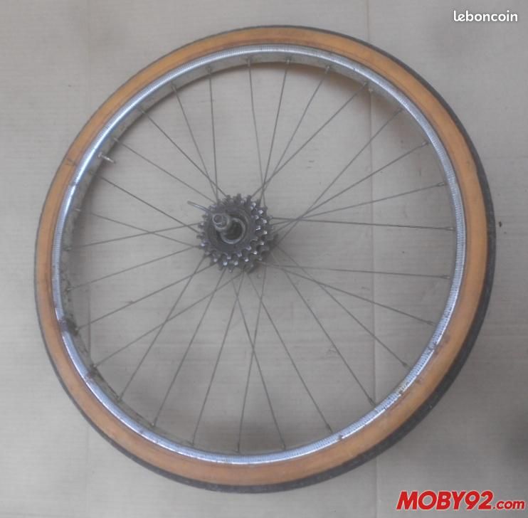 Roue arrière velo ancien 550A occasion 40eur Équipements vélos