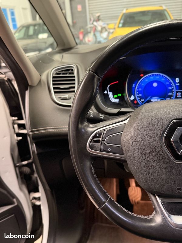 Renault SCÉNIC IV Intens 1.6 DCI 130 / CARPLAY FILAIRE / CAMERA RECUL / RADARS AV AR / GRAND ECRAN / KEYLESS /ROUE DE SECOURS GALETTE (image 18)