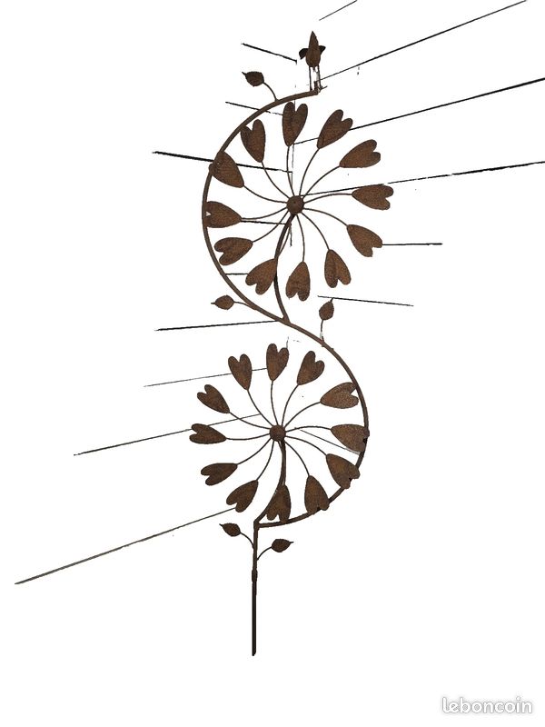Moulin à vent , éolienne avec des coeur en acier corten (image 1)