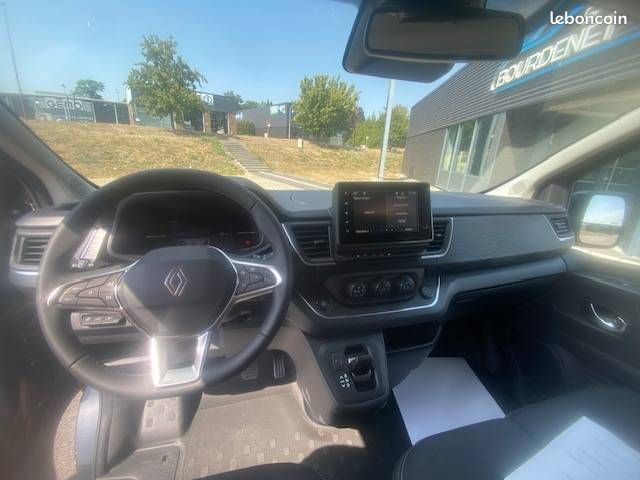 Renault traffic 2.0 170 cv bva 9 places rallonge red 2026 (image 41)