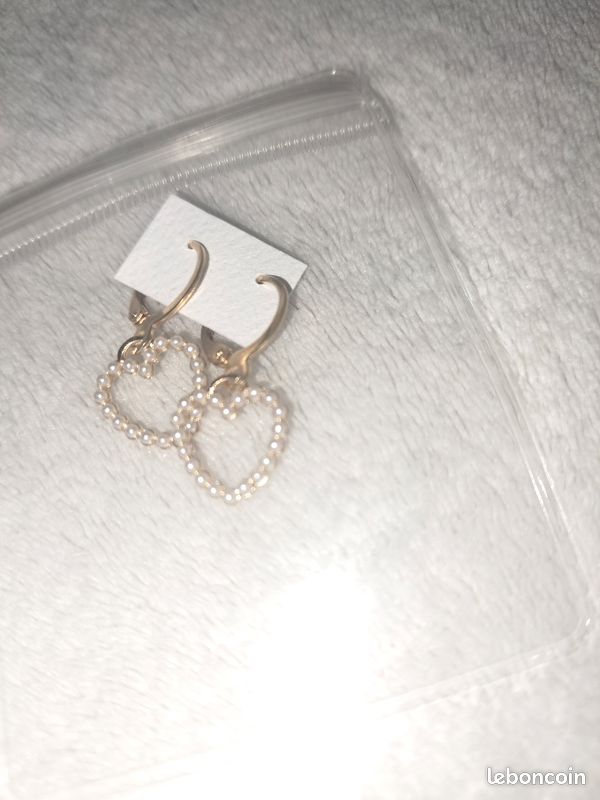 Boucles d'oreilles coeur (image 2)