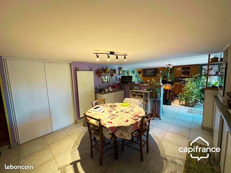 Maison 4 pièces 140 m² - Civray 86400 (image principale 6)