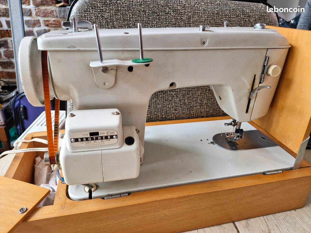 Machine à coudre vintage Brother 1681 - Entièrement révisée et complète en etat de fonctionnement (image 12)