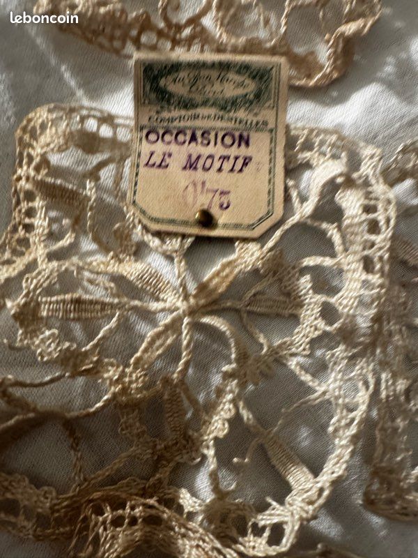 Rare lot de 10 motifs carrés anciens en dentelle – Échantillons Jeanne Hallée – Belle Époque (image 4)