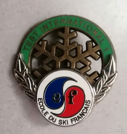INSIGNE DE SKI / MEDAILLE / ESF / 3ème ETOILE n°6 /A VOIR BEL ETAT EUR