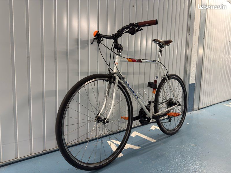 Vélo de route vintage Peugeot Restauré (image 4)