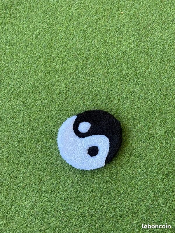 Ying yang tufting (image 1)