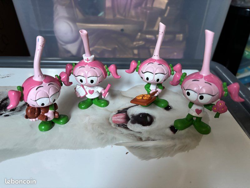 FIGURINE PVC LES SNORKY LES SNORKIES PROTOTYPE ? NON PEINT ROSE