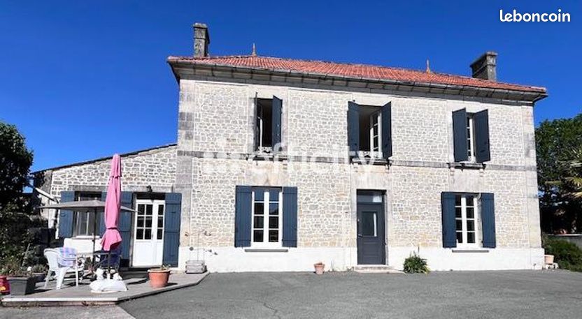 Maison 6 pièces 196 m² · à Lorignac · 196 m² · 298 000 €