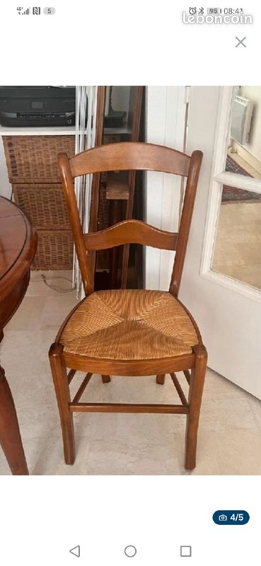 Lot 4 chaises en osier (image 1)