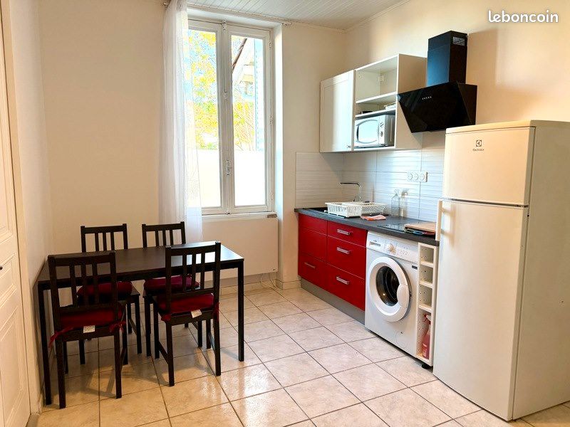 Appartement 3 pièces 44 m² · à Saint-Fons · 44 m² · 645 €/mois
