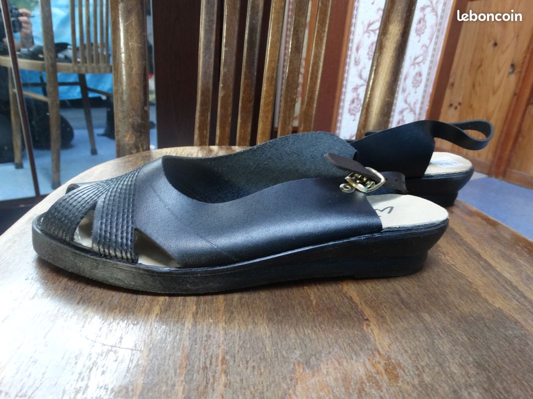 Sandale noire en cuir en 39 neuve (image 2)