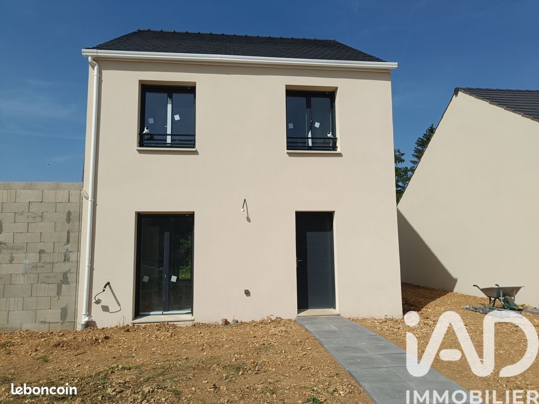 Maison 5 pièces 88 m² · à Luray · 88 m² · 1 500 €/mois