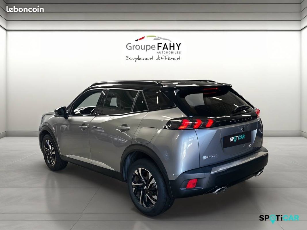 PEUGEOT 2008 PureTech 130 S&S EAT8 GT (image 6)