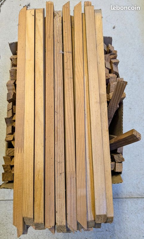 Tasseaux-supports en bois pour crémaillère d'étagère (image 1)
