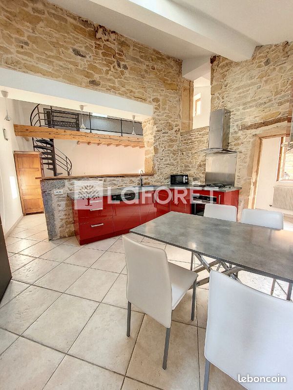 Appartement 3 pièces 92 m² · à Saint-Romain-au-Mont-d'Or · 92 m² · 1 415 €