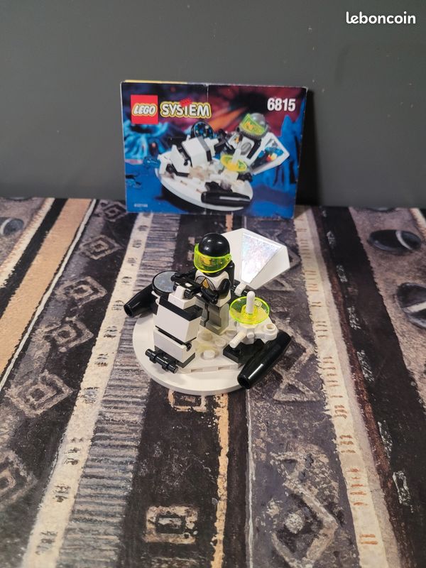 LEGO Hovertron 6815 (image 2)