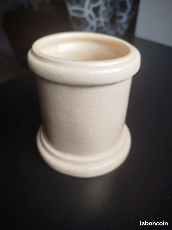 Pot en faïence KOSTKA années 80 – design vintage (image 2)