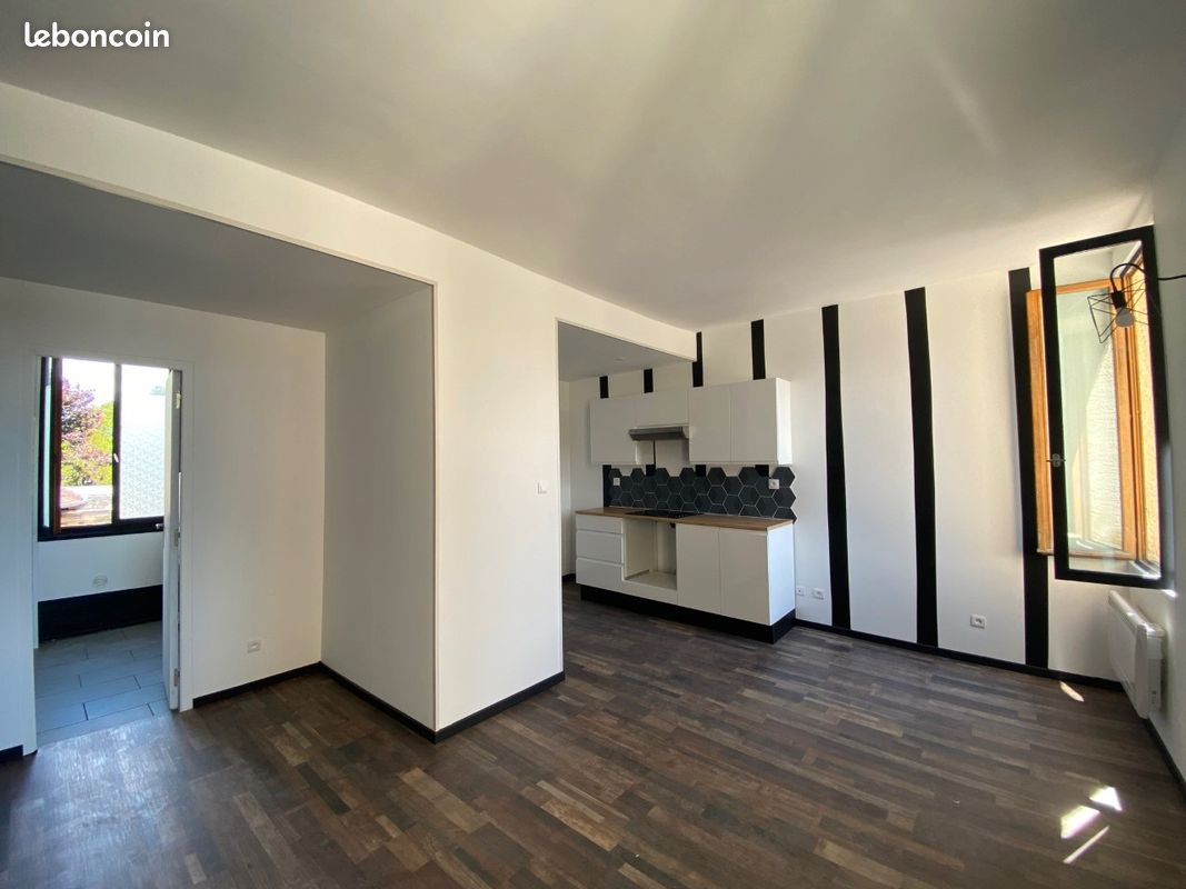Appartement 2 pièces 56 m² · à Caudebec-lès-Elbeuf · 56 m² · 560 €/mois