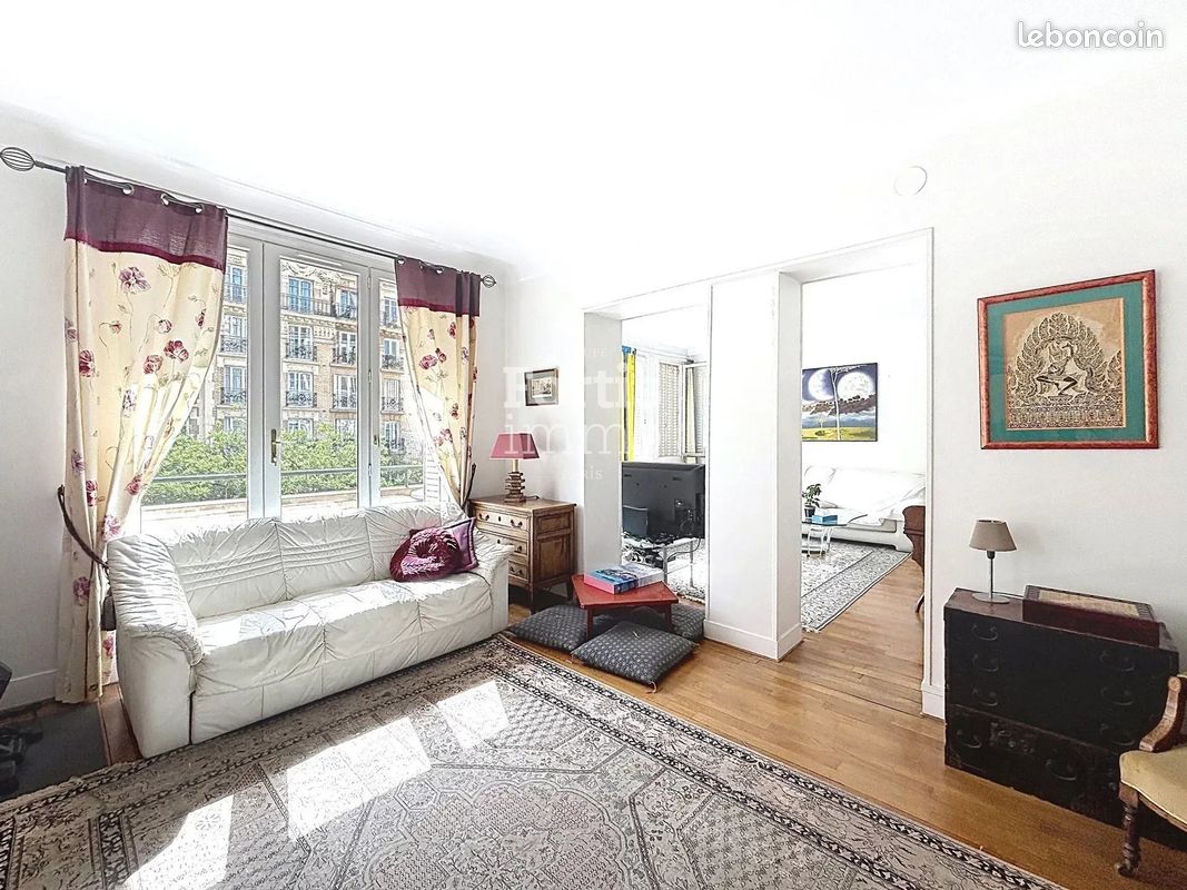 Appartement 7 pièces 154 m² · à Paris · 154 m² · 1 390 000 €