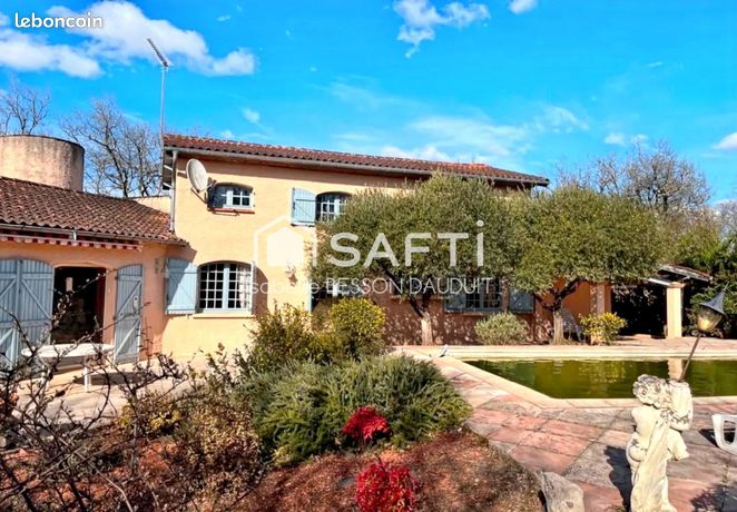 Propriété 6 pièces 189 m²