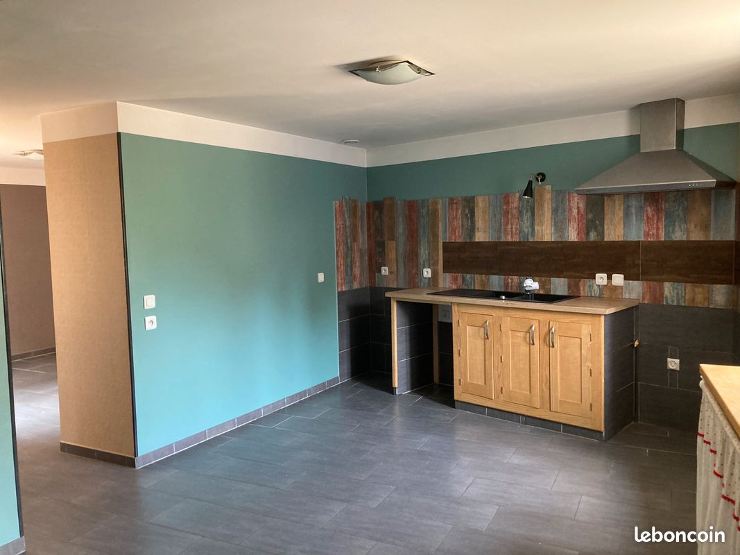 Maison 4 pièces 85 m² · à Colombine · 85 m² · 600 €