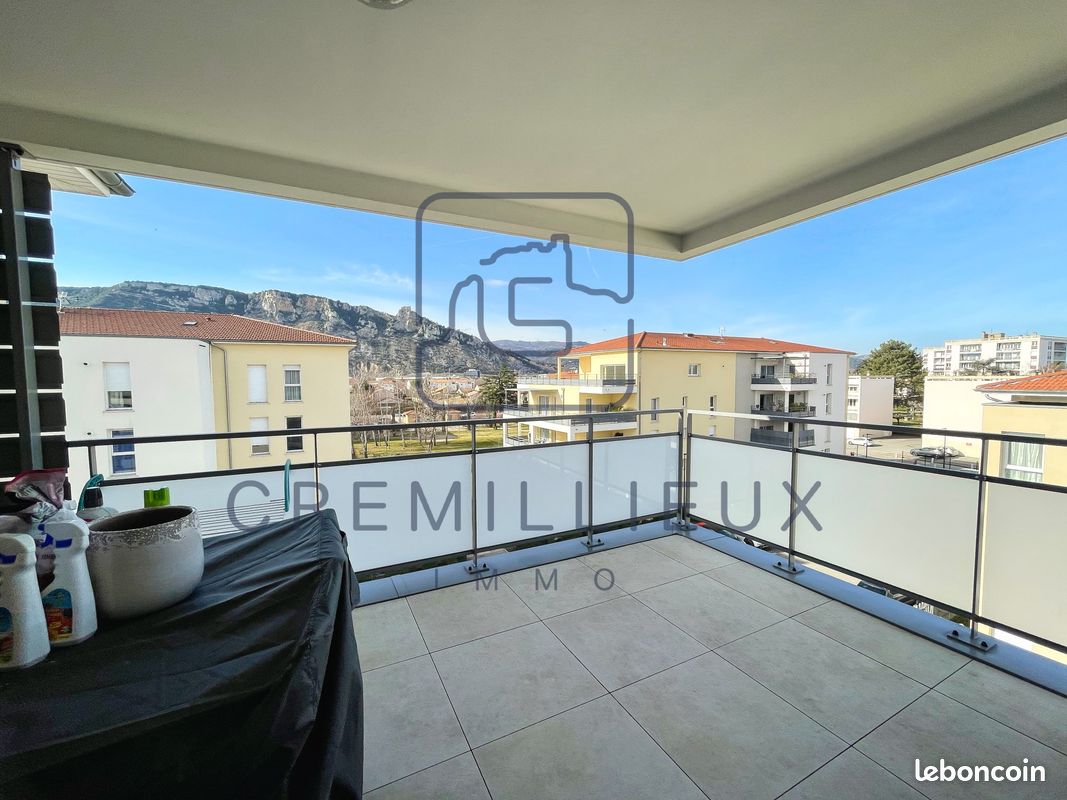 Appartement 4 pièces 94 m² · à Guilherand-Granges · 94 m² · 1 182 €