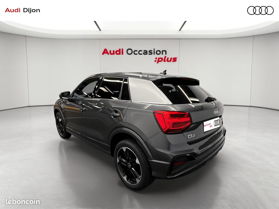AUDI Q2 35 TFSI 150 S tronic 7 S line (image 3)