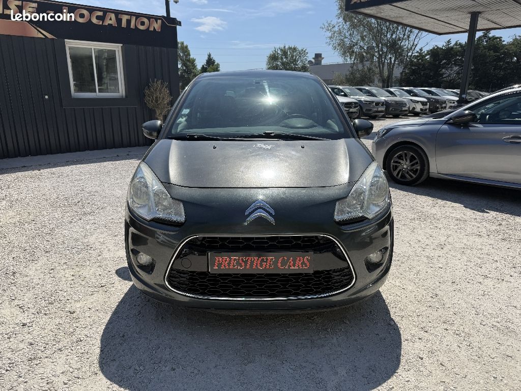 Citroën C3 HDi 90 Exclusive Distri Ok (image 2)
