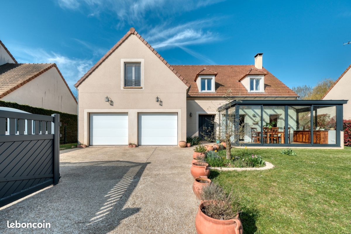 Maison 8 pièces 206 m² · aux Molières · 206 m² · 750 000 €