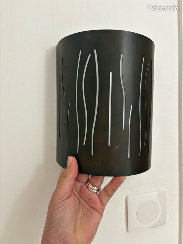 Lot de 3 Appliques intérieures avec ampoules (image 1)