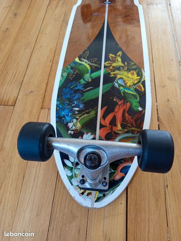 Skateboard Carver D'occasion - Planche 33 X 9.5 Pouces - Pour Adultes - Fabriqué Aux États-Unis