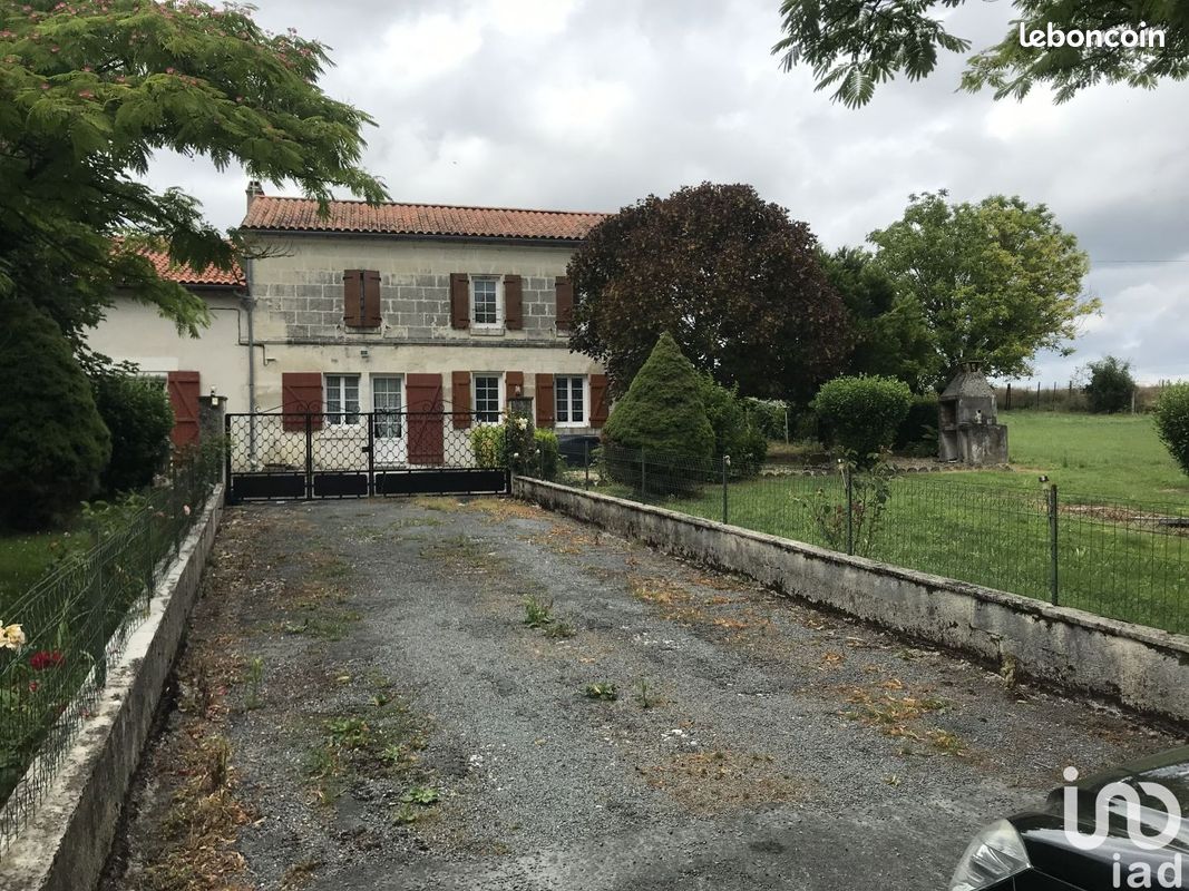 Maison 11 pièces 280 m² - Chalais 16210 (image principale 14)